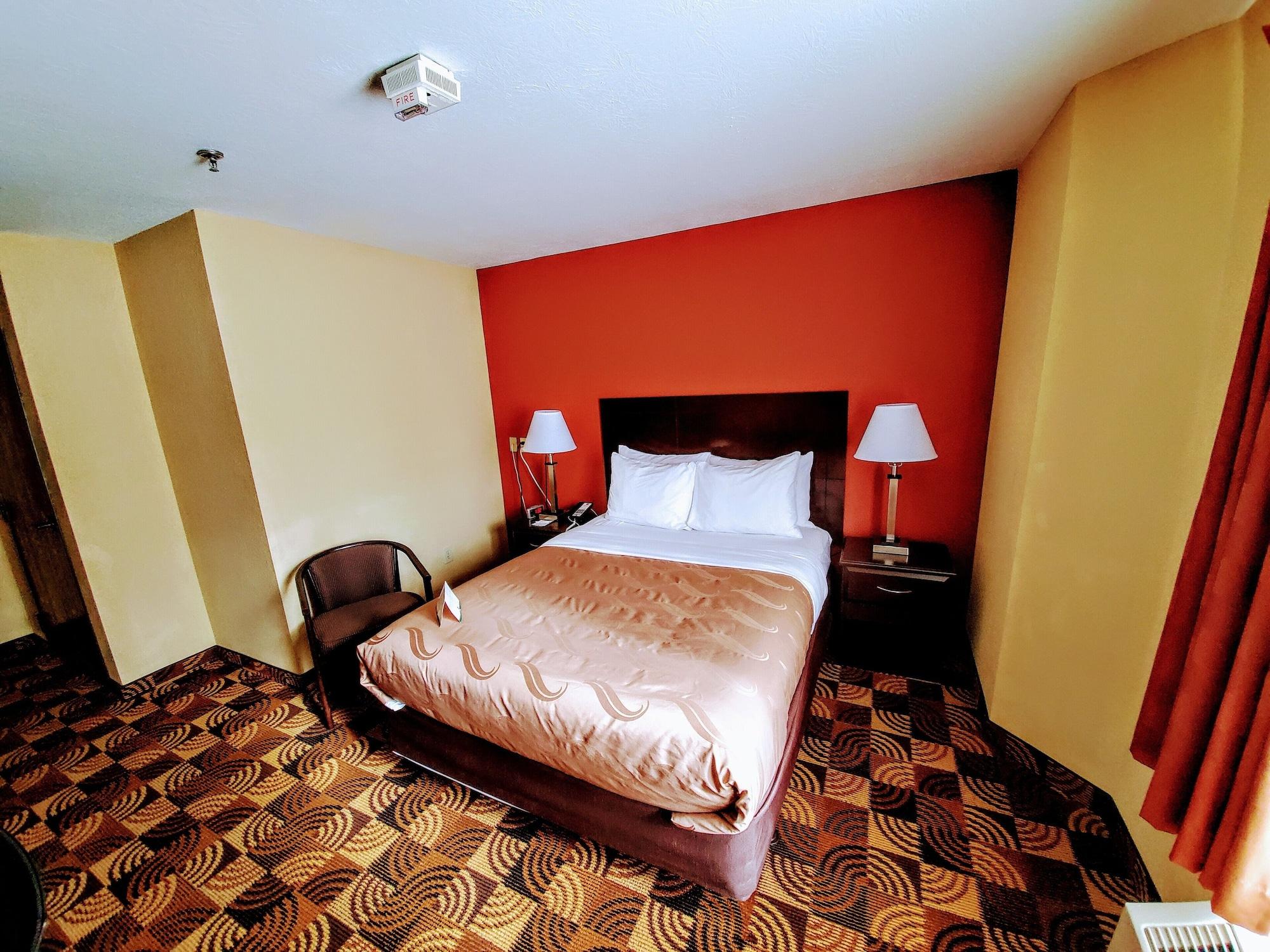 Quality Inn Brunswick Cleveland South Extérieur photo