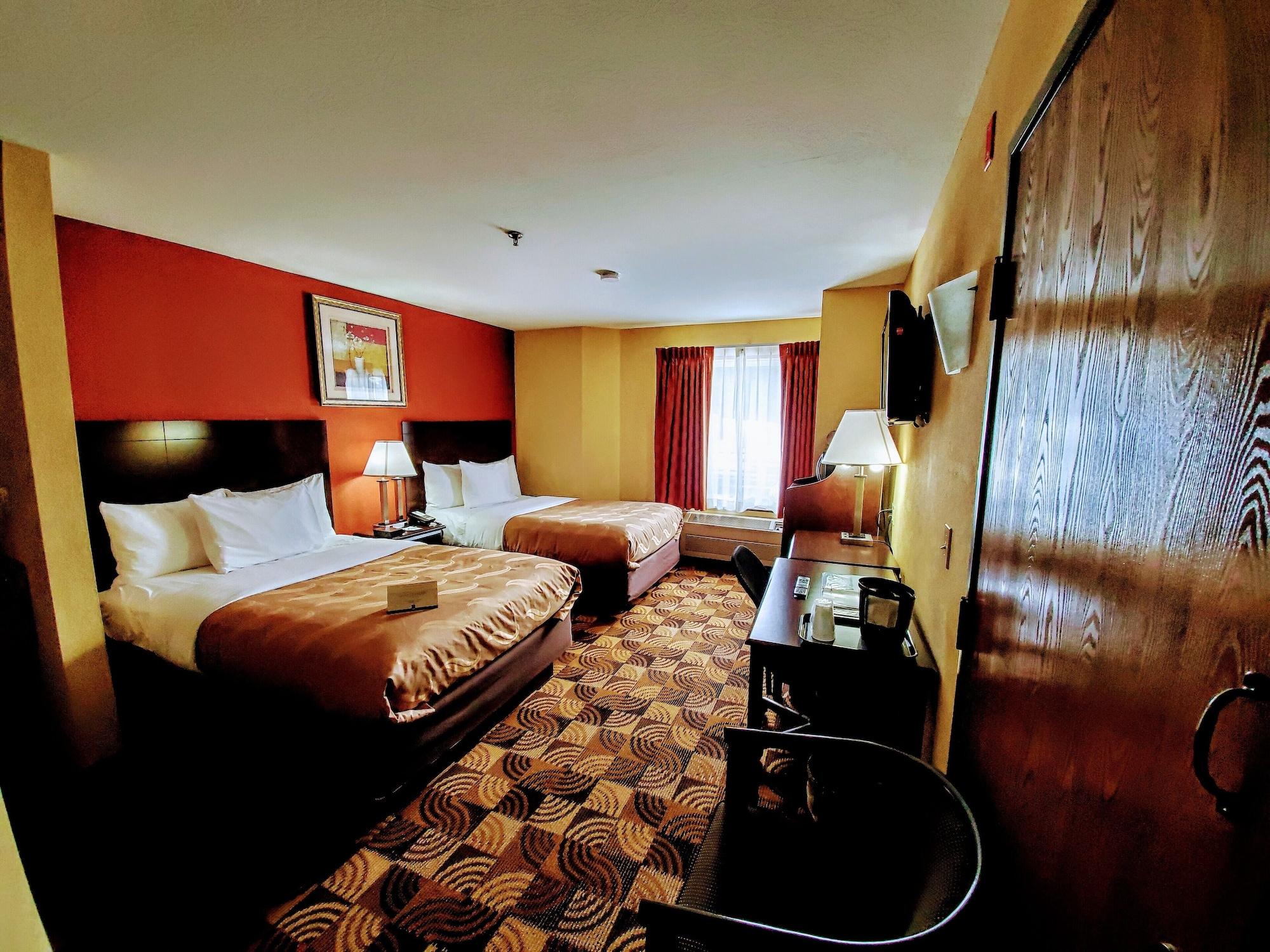 Quality Inn Brunswick Cleveland South Extérieur photo