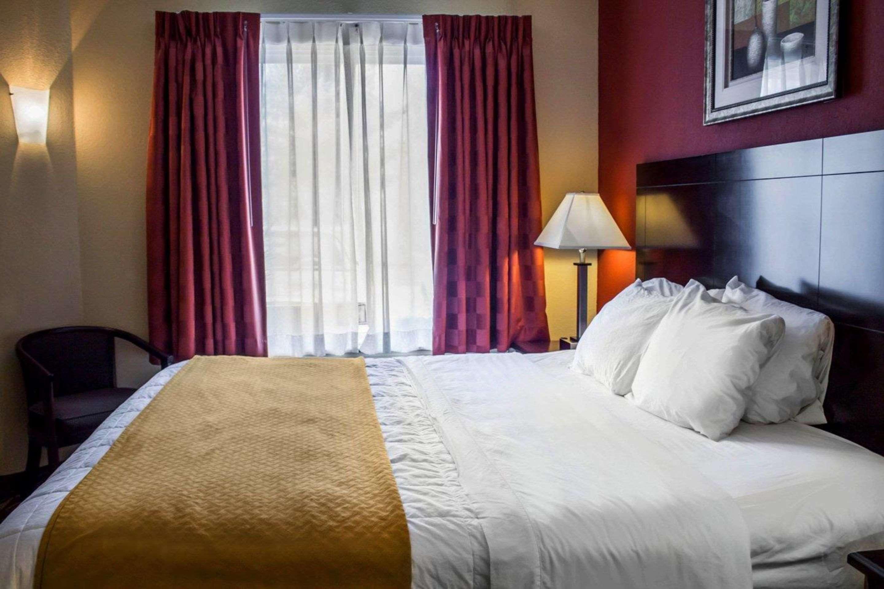 Quality Inn Brunswick Cleveland South Extérieur photo