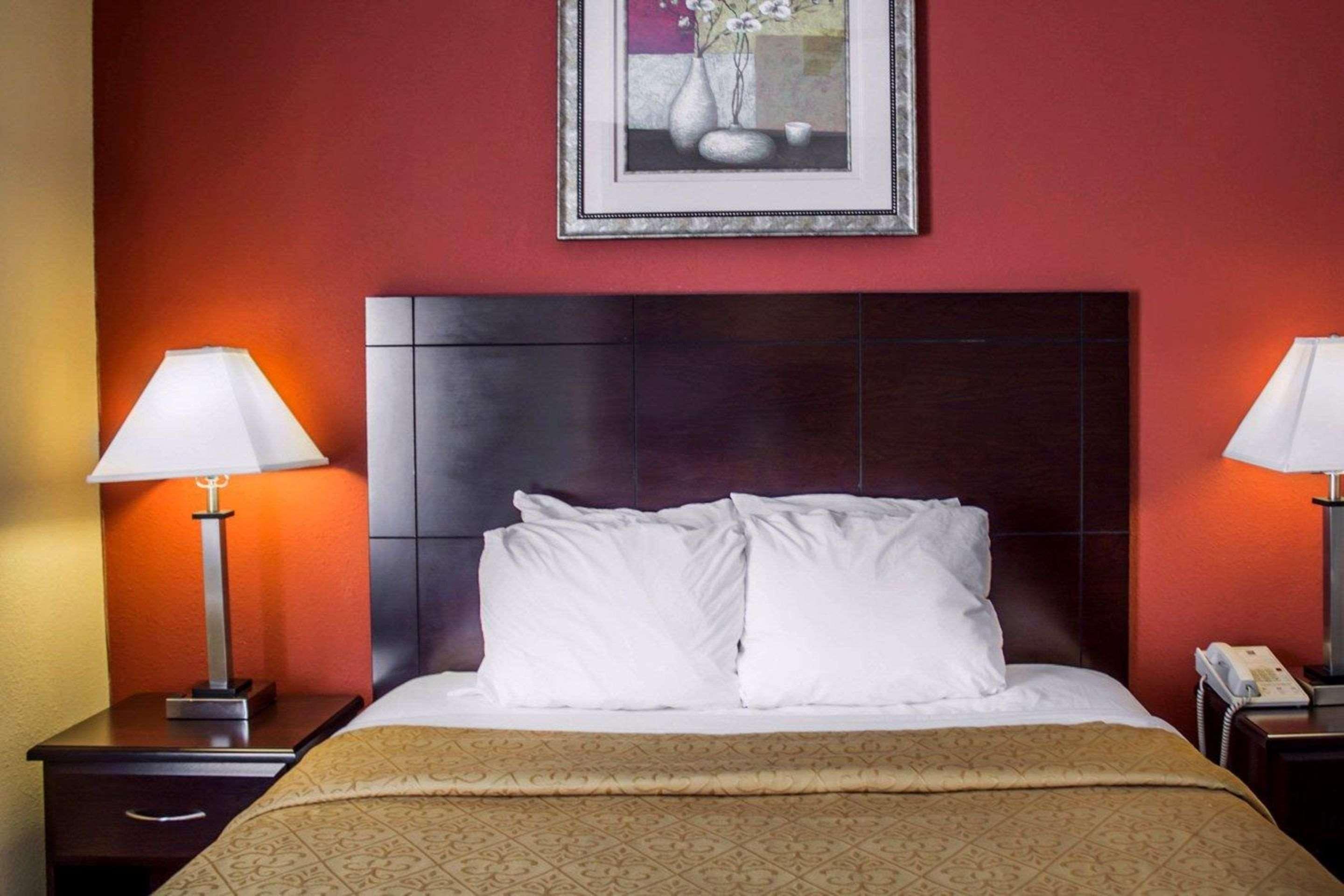 Quality Inn Brunswick Cleveland South Extérieur photo