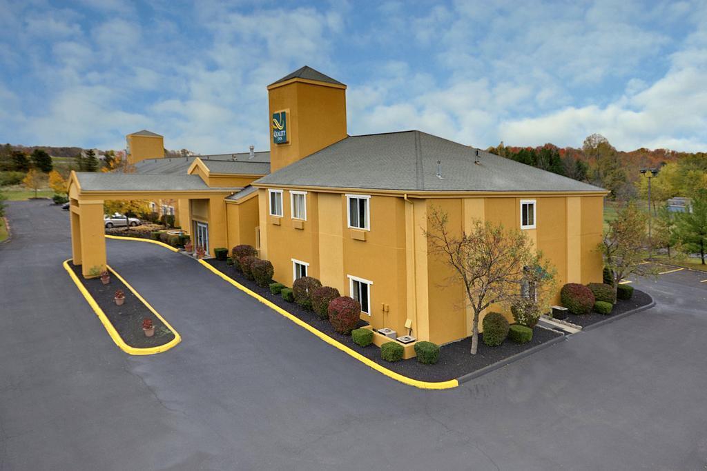 Quality Inn Brunswick Cleveland South Extérieur photo