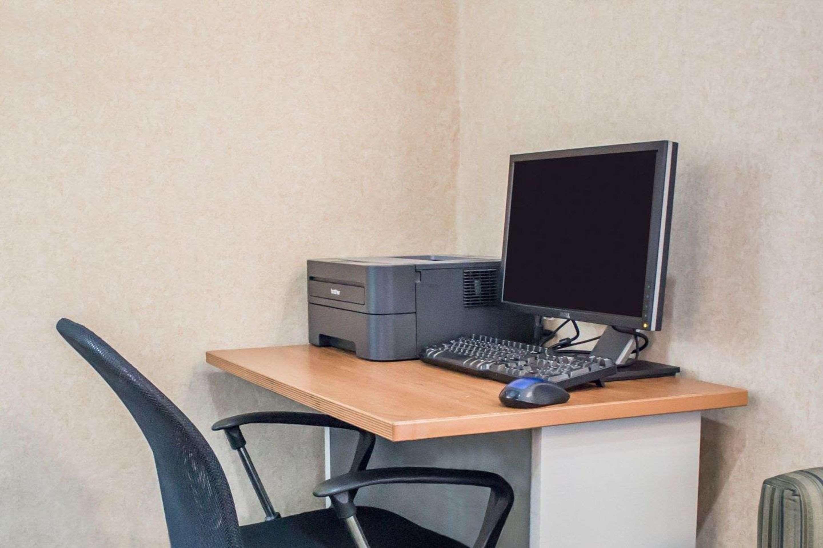 Quality Inn Brunswick Cleveland South Extérieur photo
