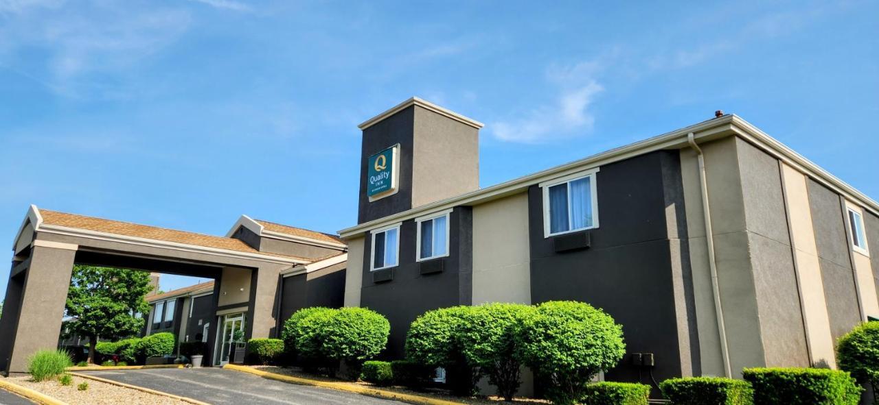 Quality Inn Brunswick Cleveland South Extérieur photo