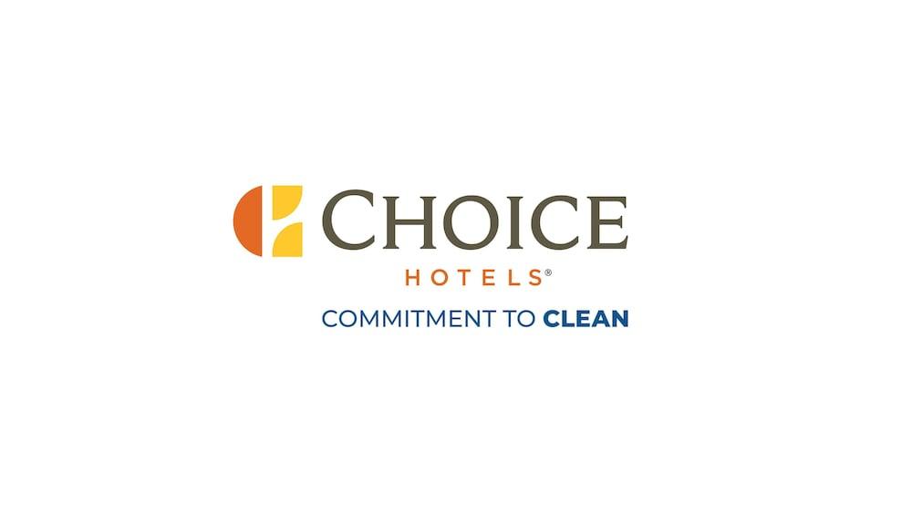 Quality Inn Brunswick Cleveland South Extérieur photo