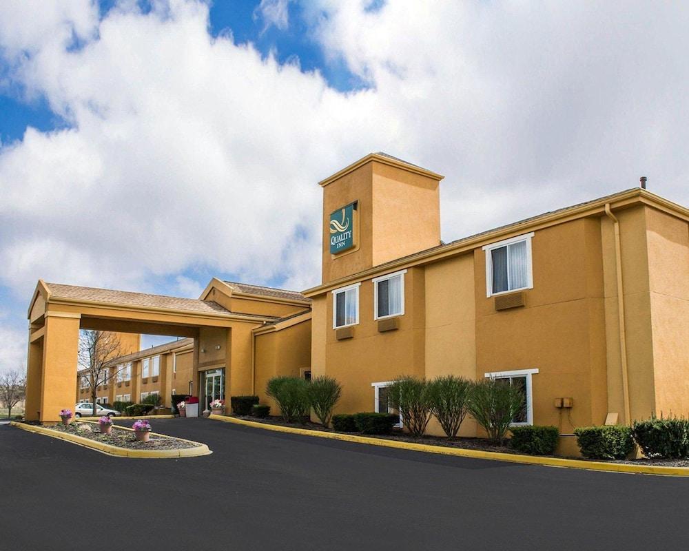 Quality Inn Brunswick Cleveland South Extérieur photo